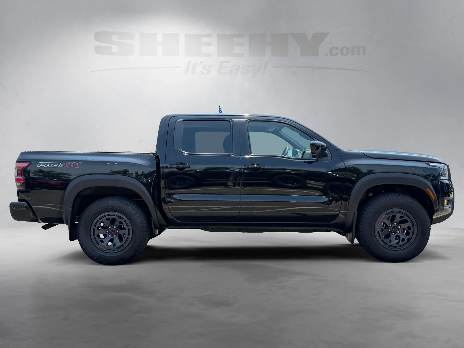 Used 2025 Black Nissan PRO-4X image 11