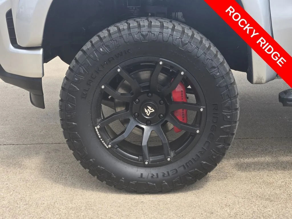 2021 Chevrolet Silverado 1500 RST - Photo 10