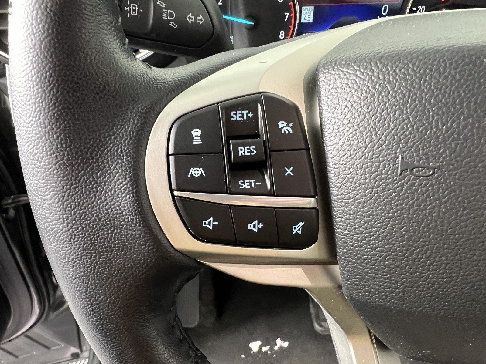 Used 2023 Gray Metallic Ford XLT image 14
