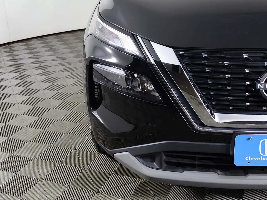 Used 2023 Super Black Nissan S image 10