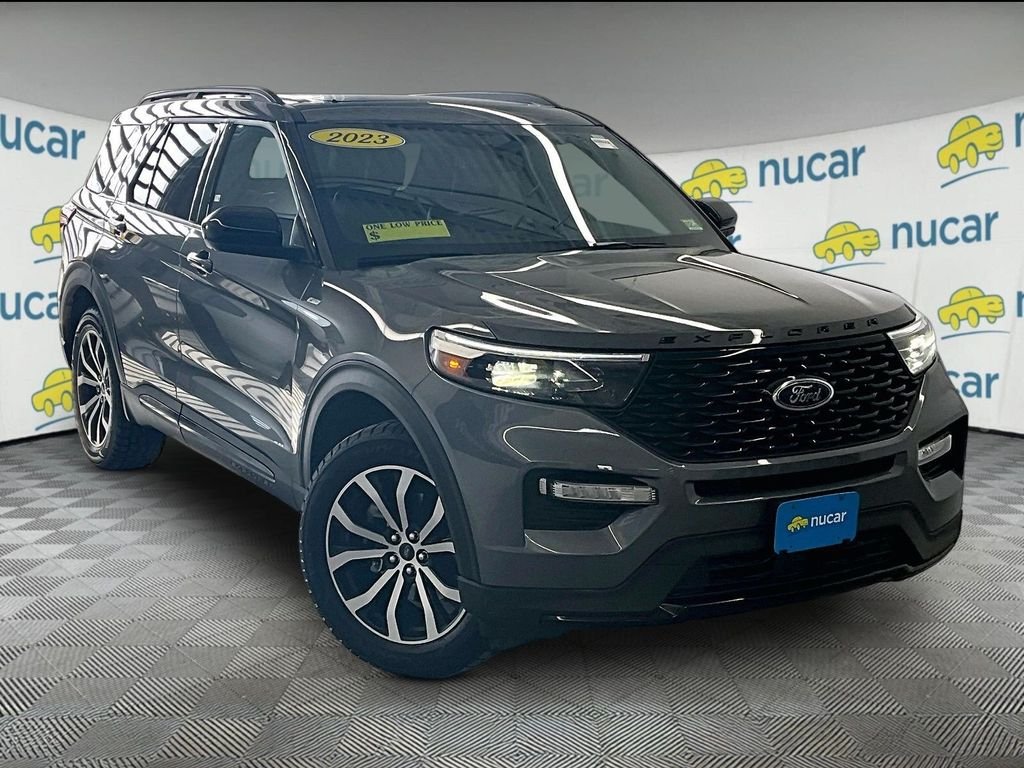 2023 Ford Explorer ST-LINE