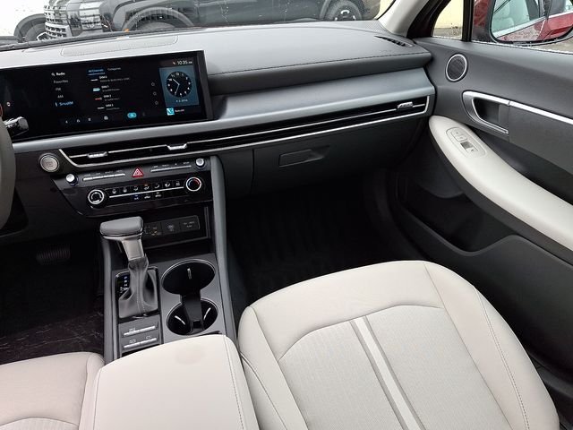 New 2026 Red Hyundai SE image 11