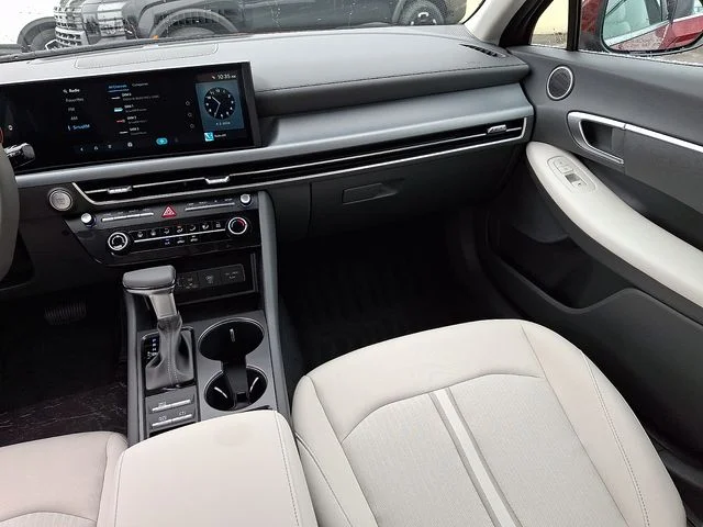 New 2026 Red Hyundai SE image 11