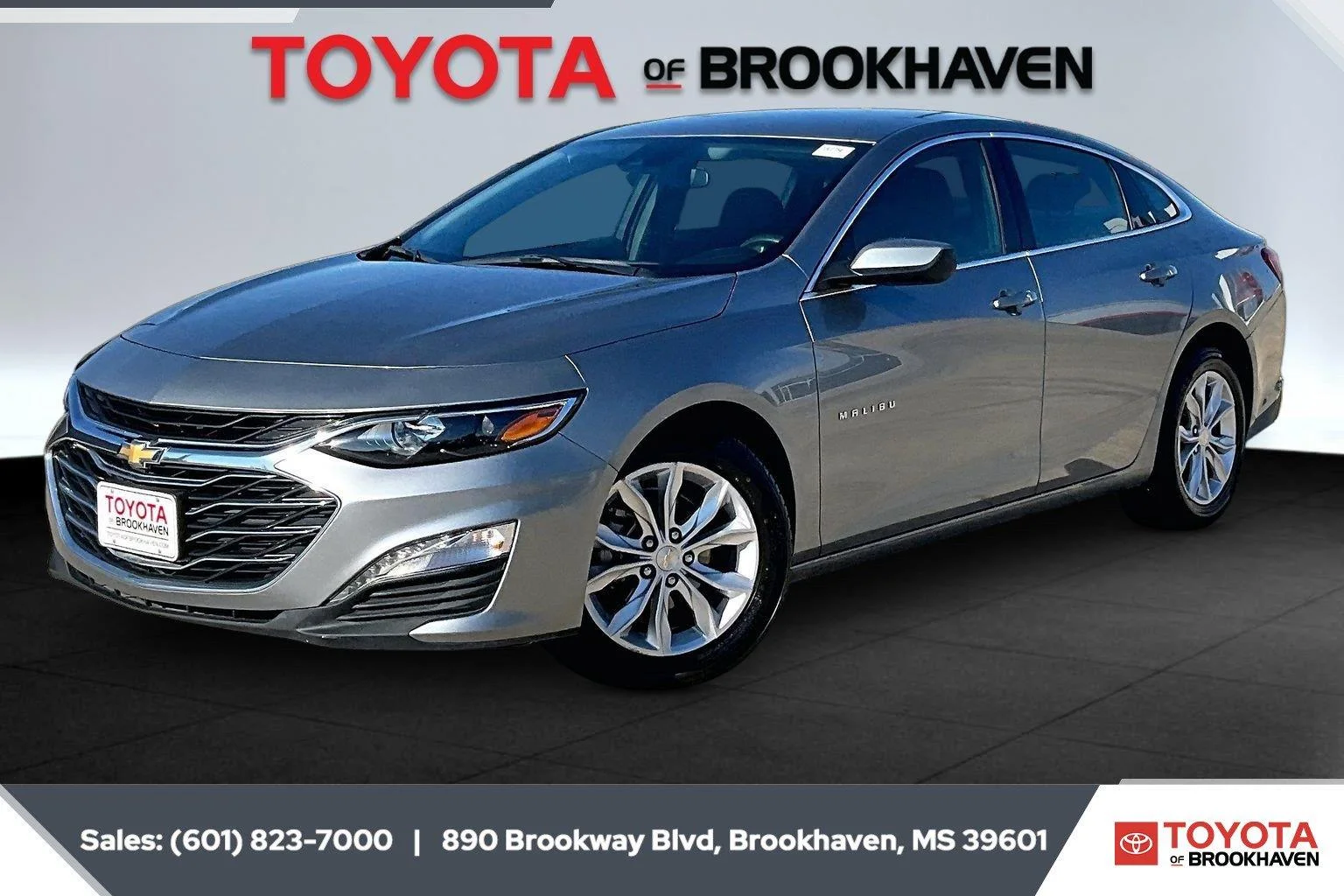 Used 2025 Sterling Gray Metallic Chevrolet LT image 10