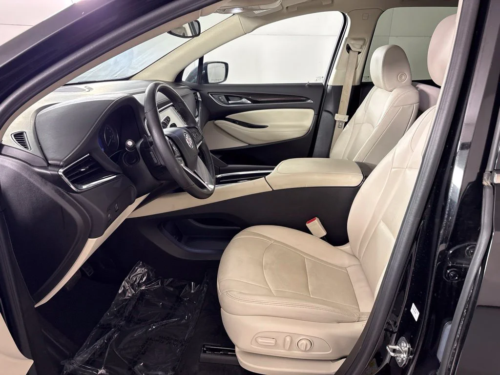 Used 2023 Black Buick Essence image 29