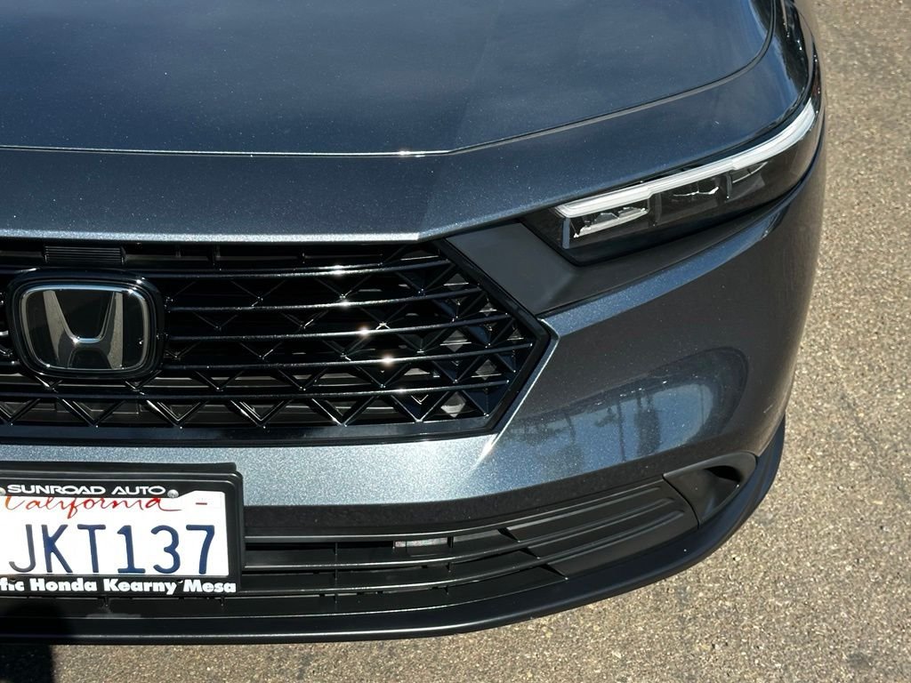 Used 2024  Honda LX image 5