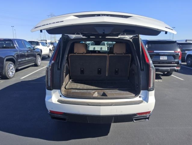 Used 2024 White Cadillac Sport image 6