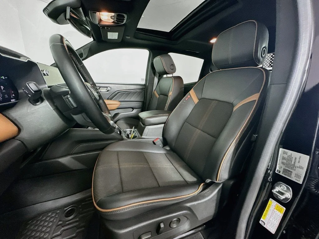 Used 2024 Onyx Black GMC AT4 image 23
