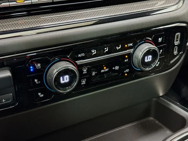 Used 2022 Blue Chevrolet ZR2 image 17