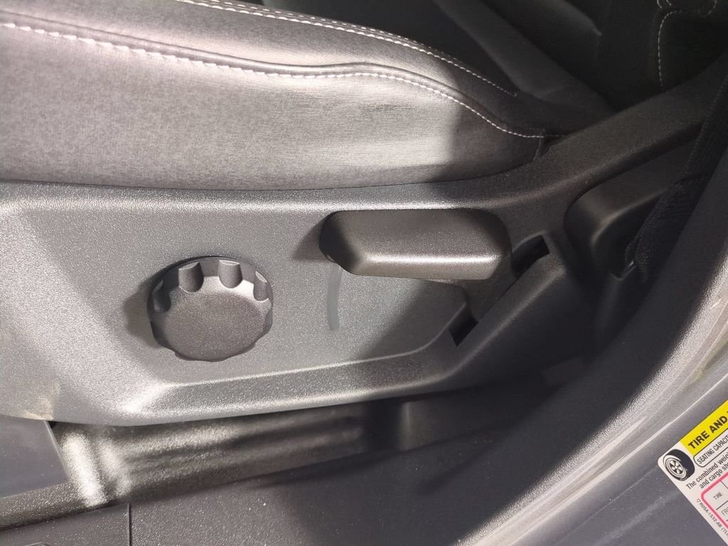 Used 2025 Gray Ford Badlands image 22