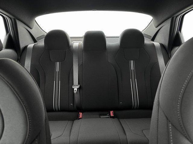 2025 Hyundai Elantra SEL - Photo 16