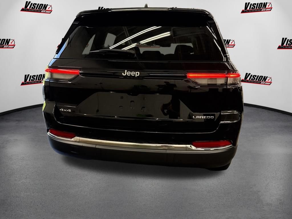 Used 2023 Black Jeep Laredo image 6