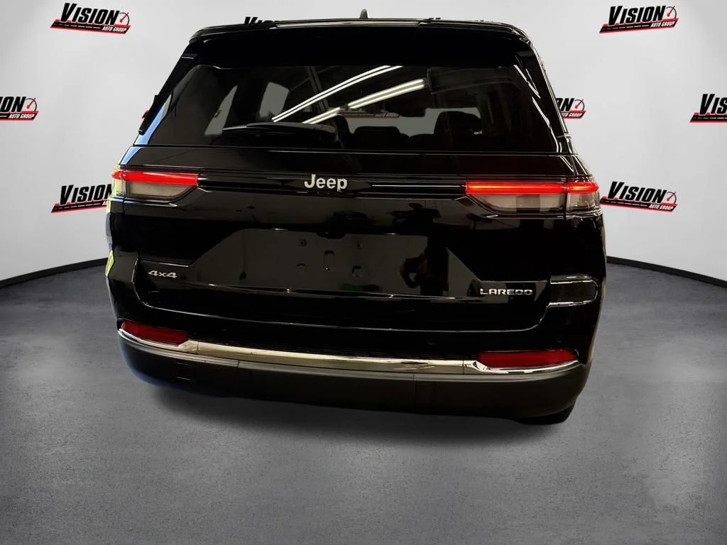Used 2023 Black Jeep Laredo image 6