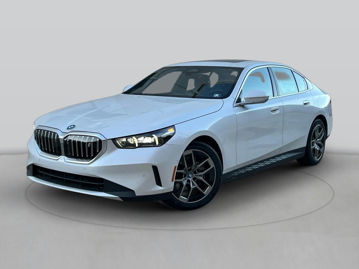 New 2026 Black BMW M60 image 1