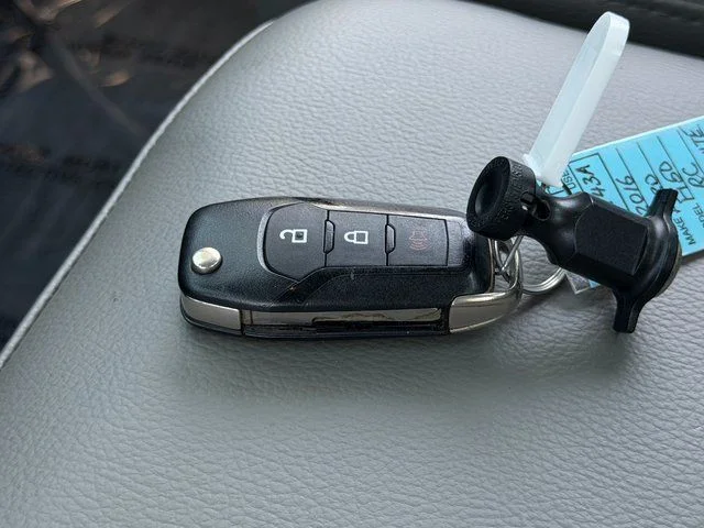 Used 2016 White Ford XL image 37