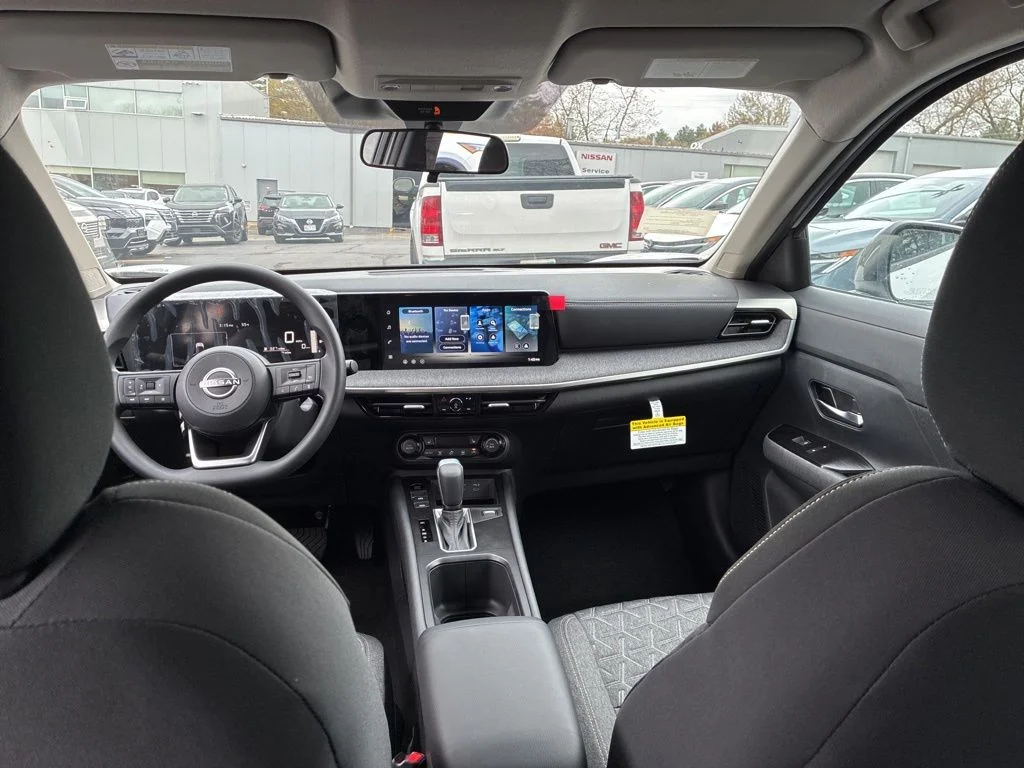 New 2026 Aspen White TriCoat / Super Black Two-tone Nissan SV image 23