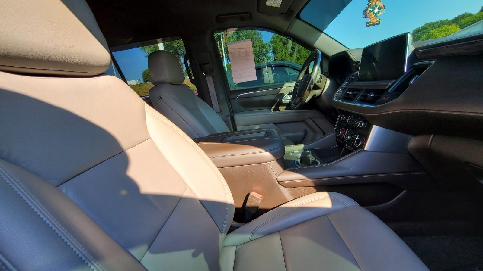 Used 2021 MIDNIGHT BLUE METALLIC Chevrolet Z71 image 4