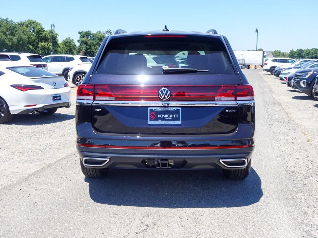 New 2026  Volkswagen SE w/Technology image 9