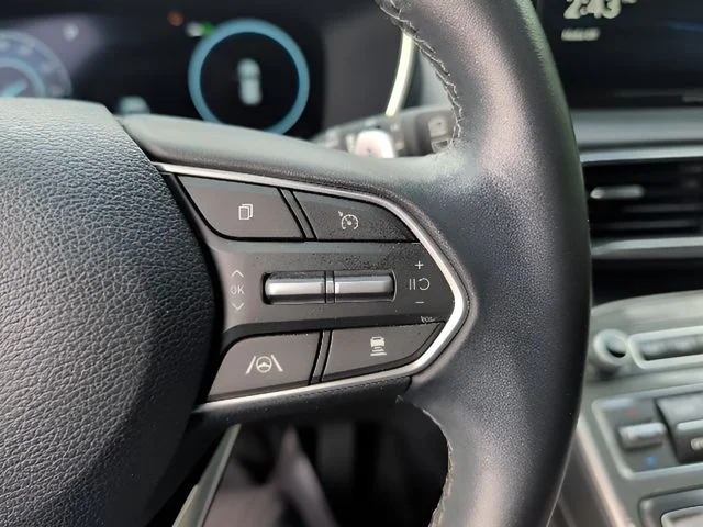 Used 2023 Gray Hyundai SEL Premium image 20