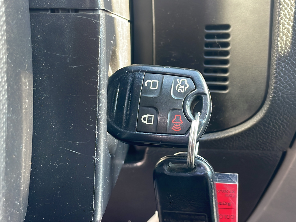 Used 2014 White Ford Limited image 28