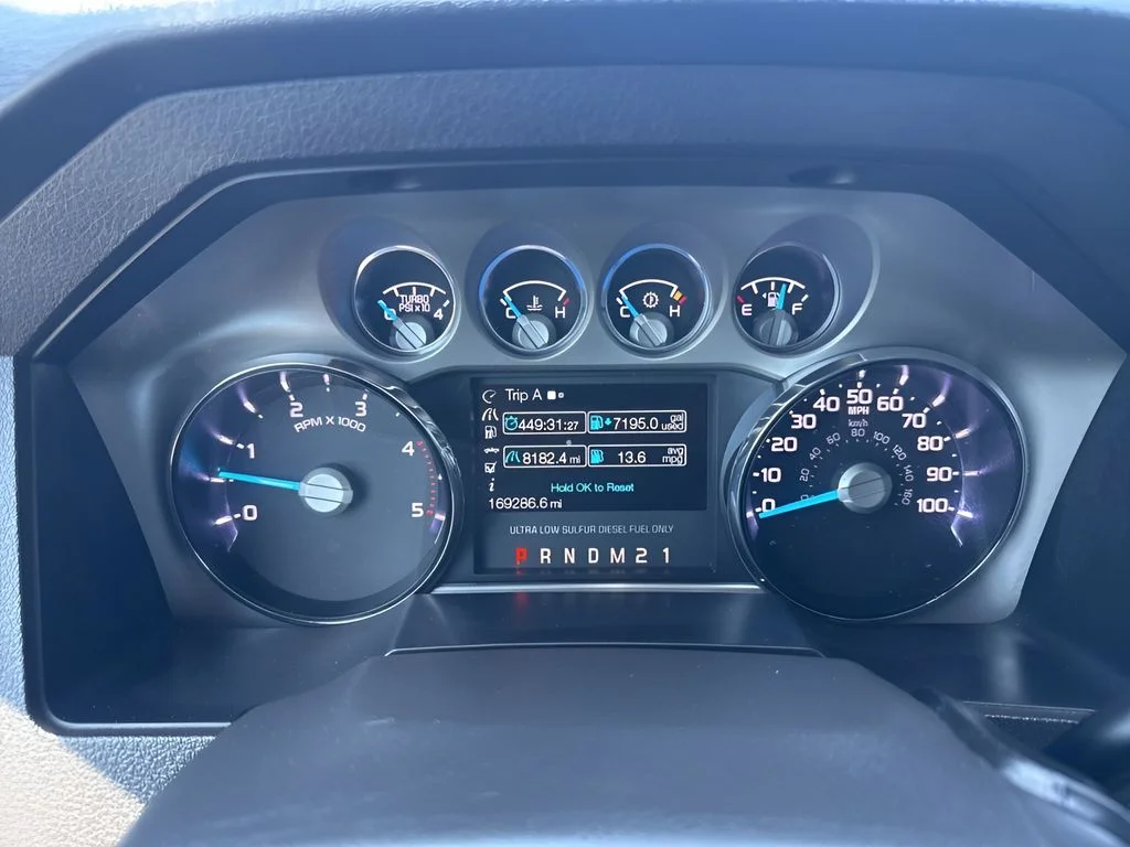 Used 2016 Gray Ford Lariat image 23