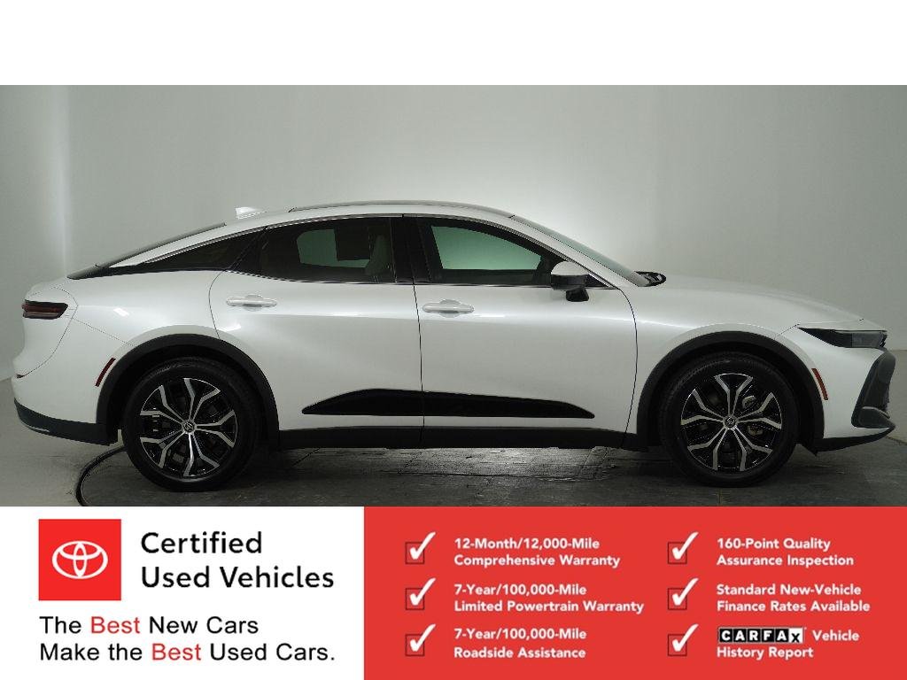 Certified Used 2024 Oxygen White Toyota Limited image 2