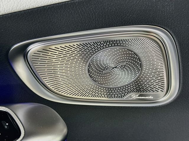 New 2027 MANUFAKTUR Alpine Grey Mercedes-Benz GLC 300 image 19