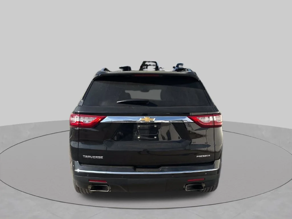 Used 2019 Black Chevrolet Premier image 34