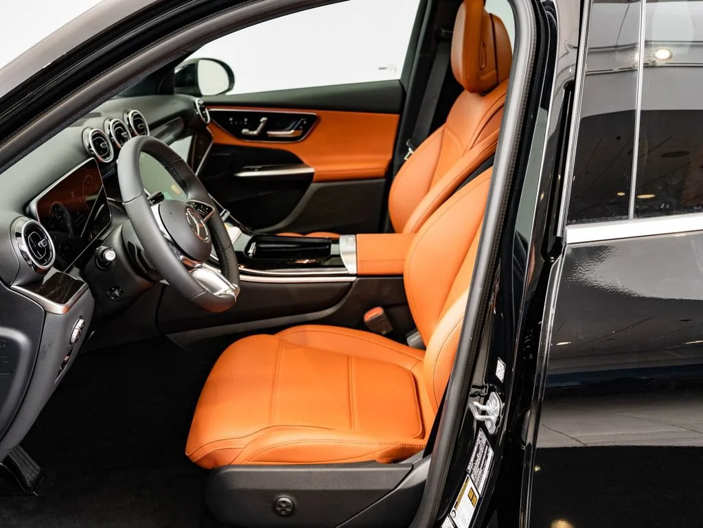 New 2026 Black Mercedes-Benz GLC 300 image 23