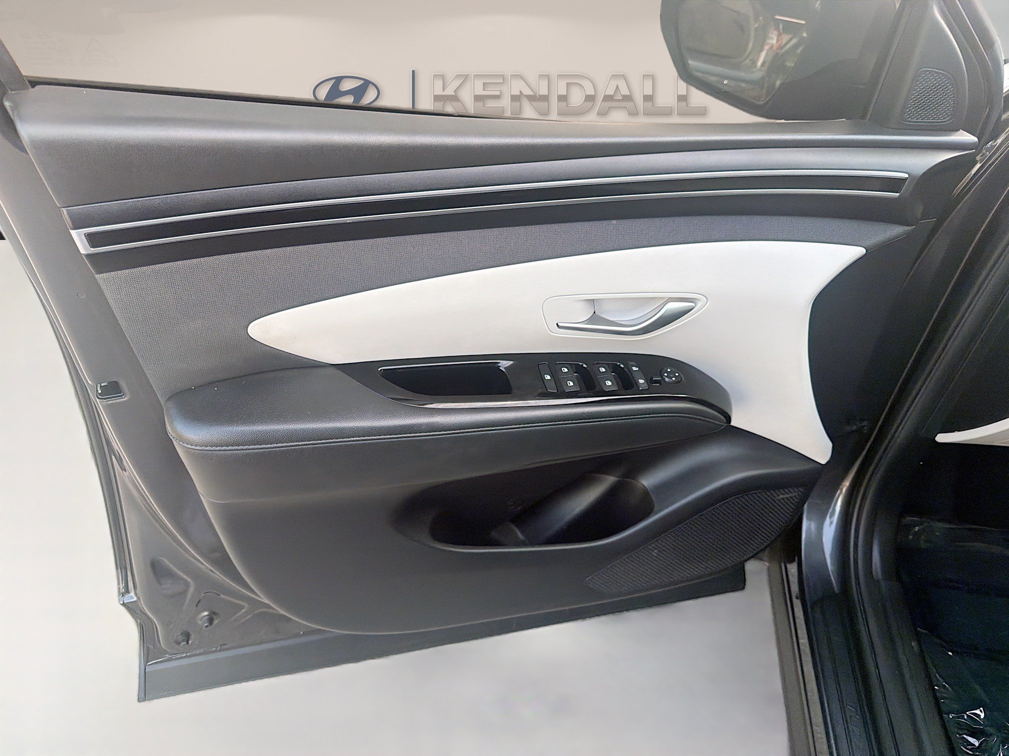 Used 2022 Portofino Gray Hyundai SEL image 17