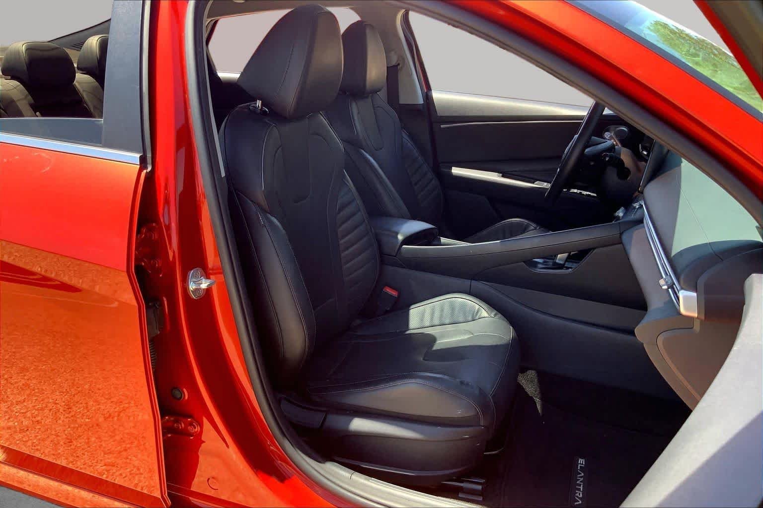 Used 2021 Lava Orange Hyundai Limited image 8
