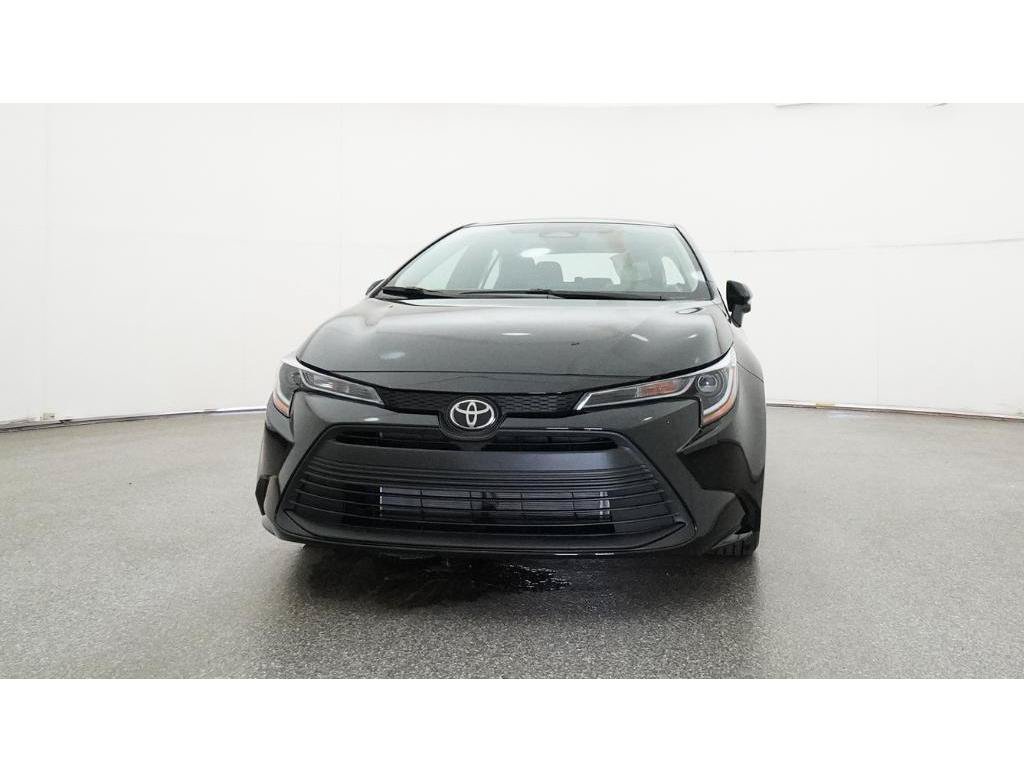 New 2026 Midnight Black Metallic Toyota LE image 31