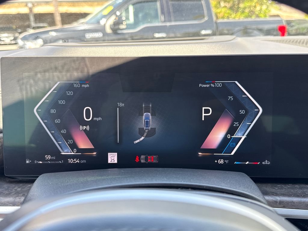 Used 2024 Gray BMW xDrive40i image 32
