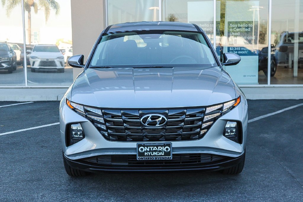 Certified Used 2024 Silver Hyundai SE image 2