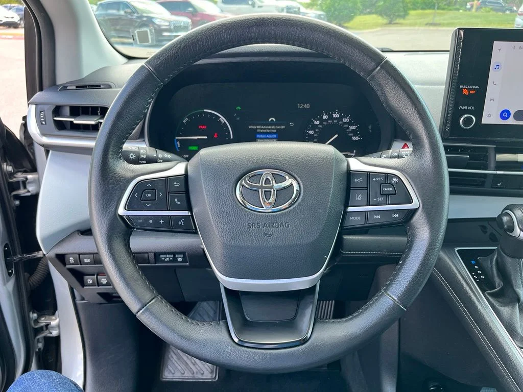 Used 2025 Silver Toyota XLE image 14