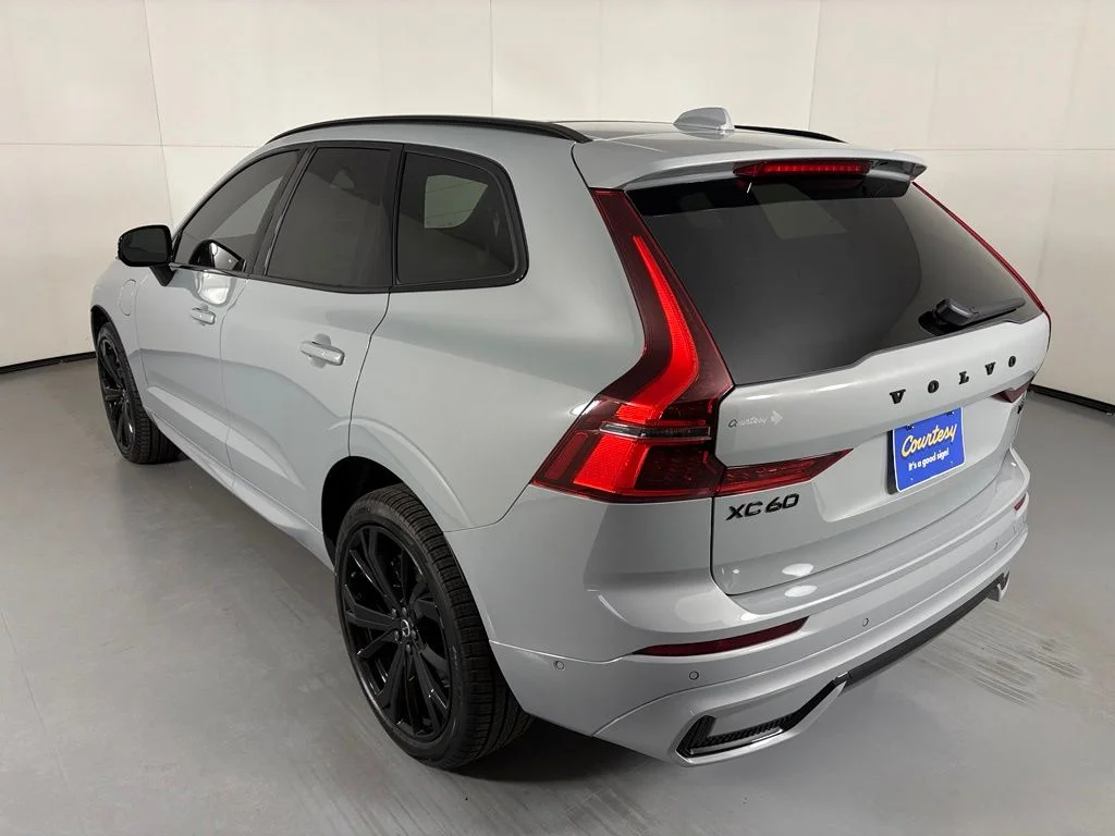 New 2026 Gray Metallic Volvo Ultra image 6