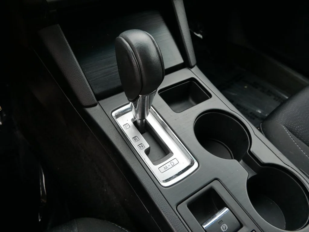 Used 2015 Black Subaru 2.5i image 25