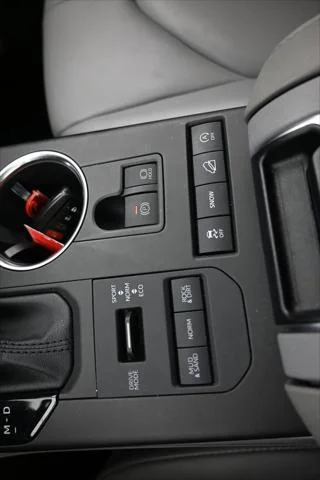 2021 Toyota Highlander XLE - Photo 21