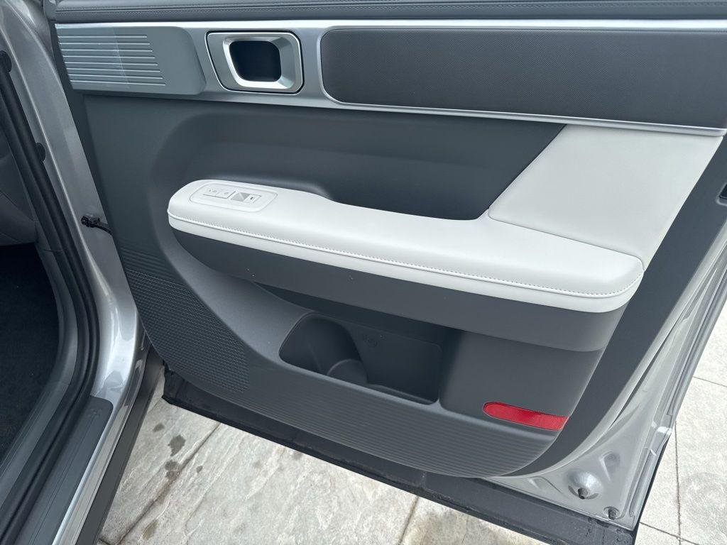 New 2026 Silver Hyundai SEL AWD image 35