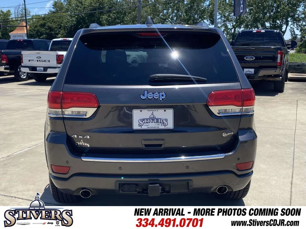 Used 2017 Gray Jeep Overland image 7