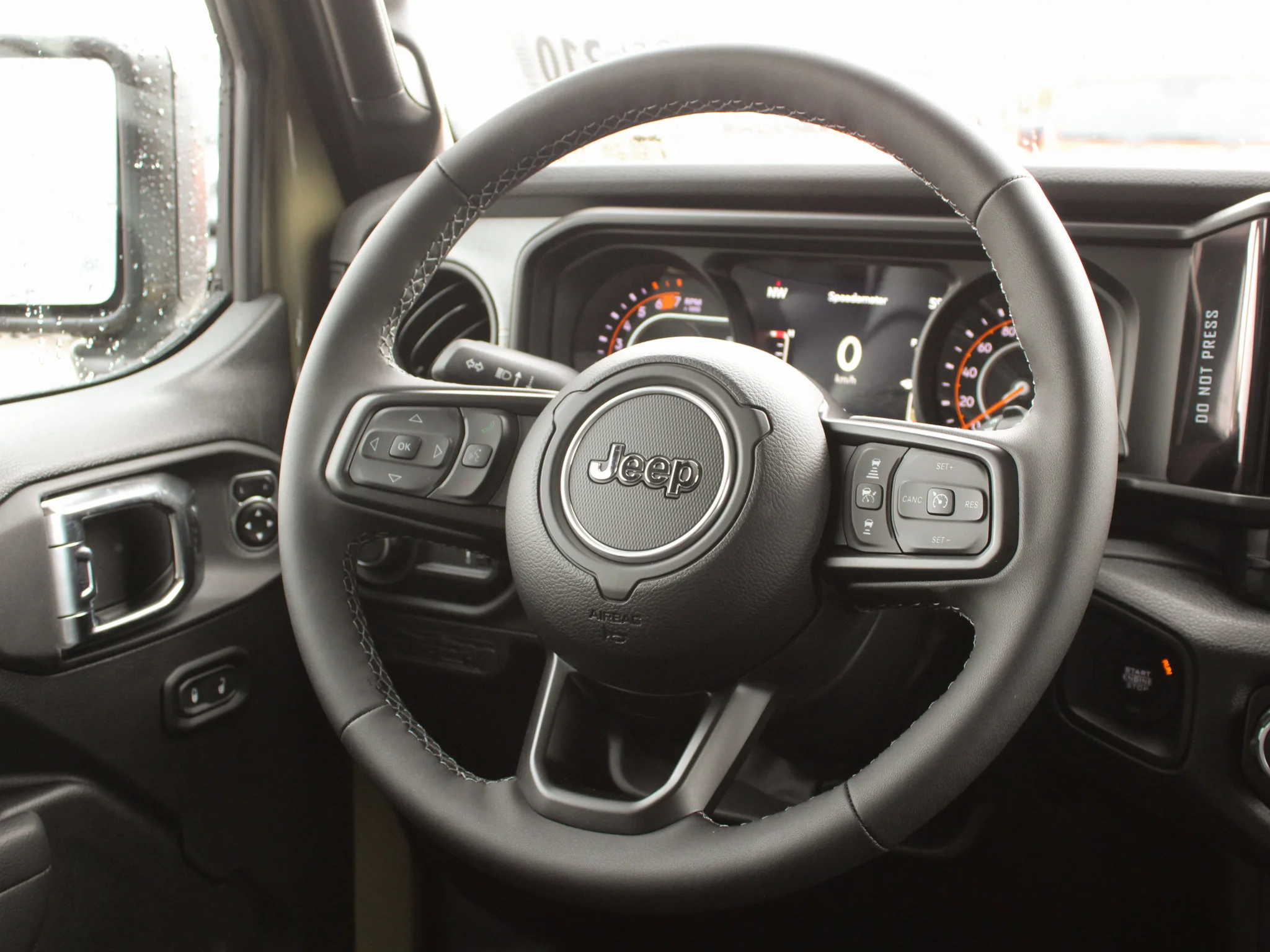 Used 2025 41 Jeep Sport S* 4 Door 4x4, Alpine Audio, Safety Group, Remote Start, Heated Seats image 15