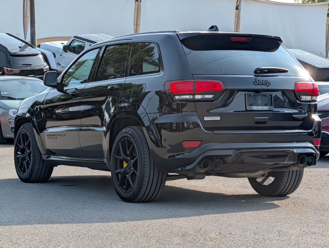 Certified Used 2021 Black Jeep Trackhawk - - 4x4 - Signature Leather Wrap Pkg - SRT Audio Pkg - Command View Sunroof & More! image 6