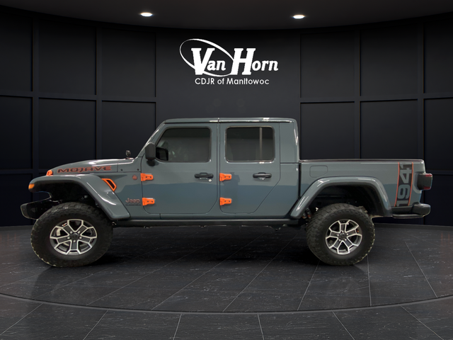Certified Used 2025 Anvil Clearcoat Jeep Mojave image 4