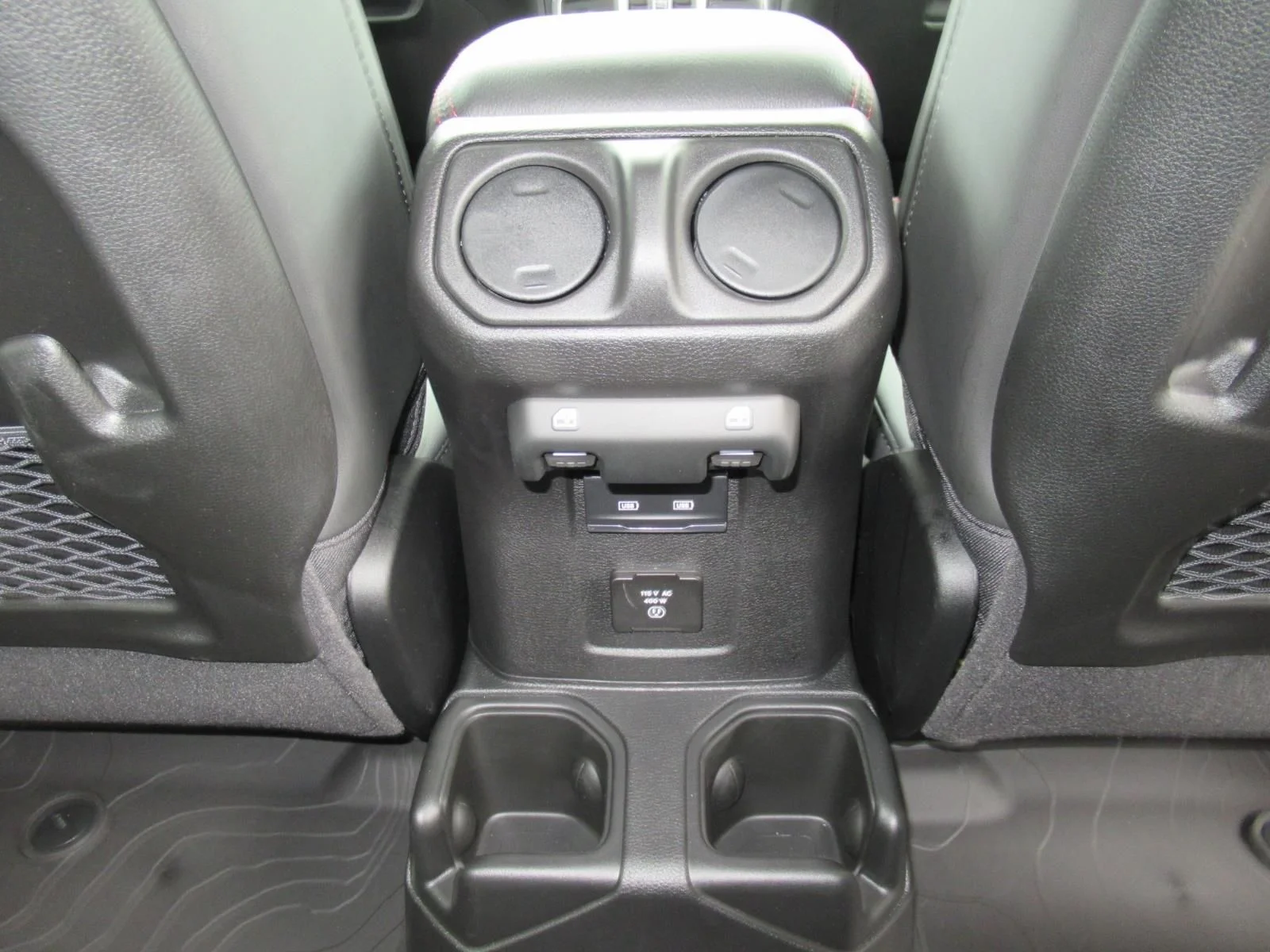 New 2026 Bright White Clear-Coat Exterior Paint Jeep Rubicon X image 36