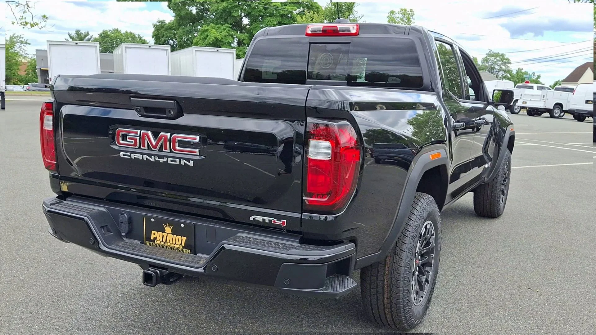 2026 GMC Canyon AT4 - Photo 9