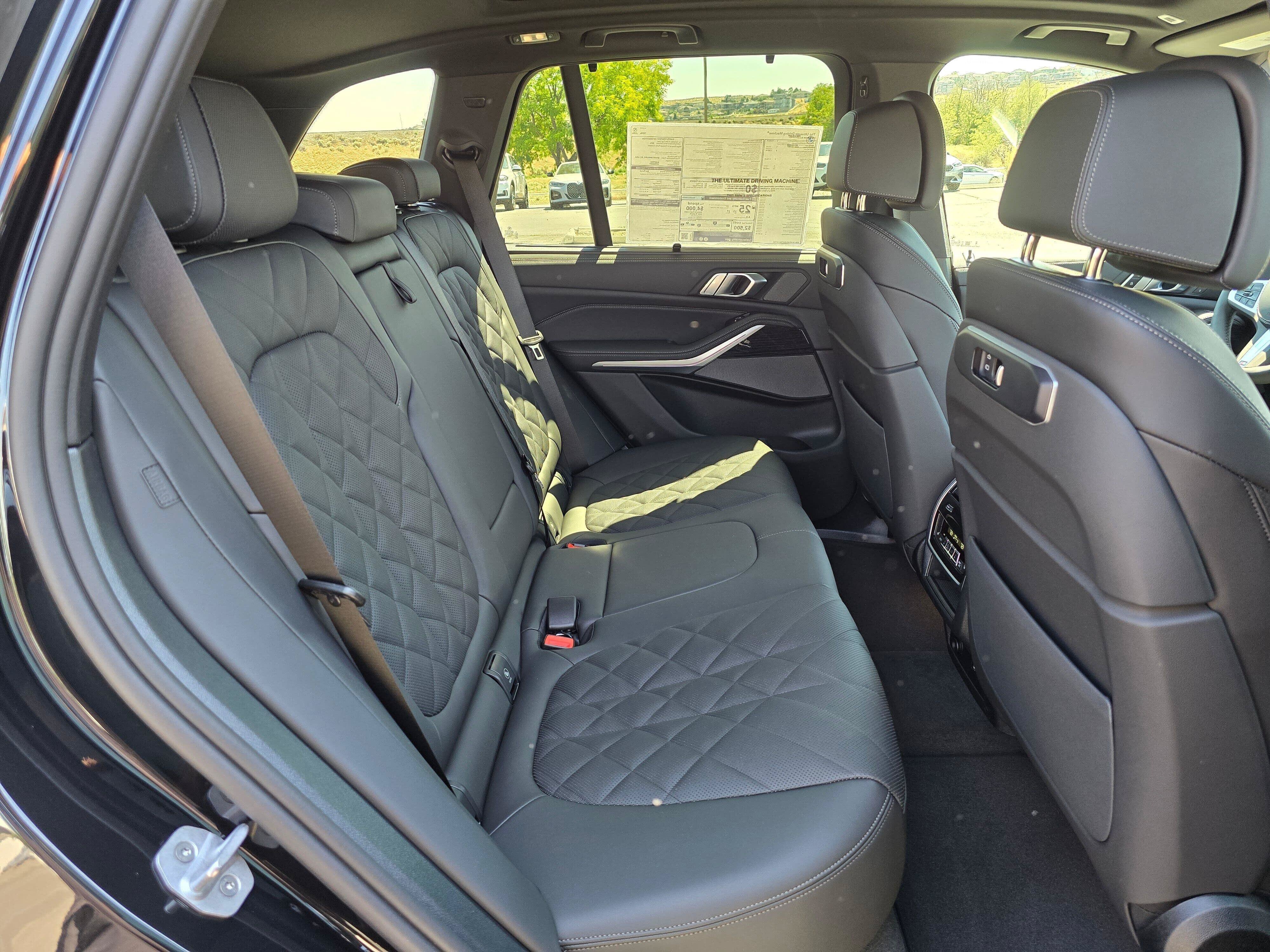 New 2026 Black Sapphire Metallic BMW xDrive40i image 13