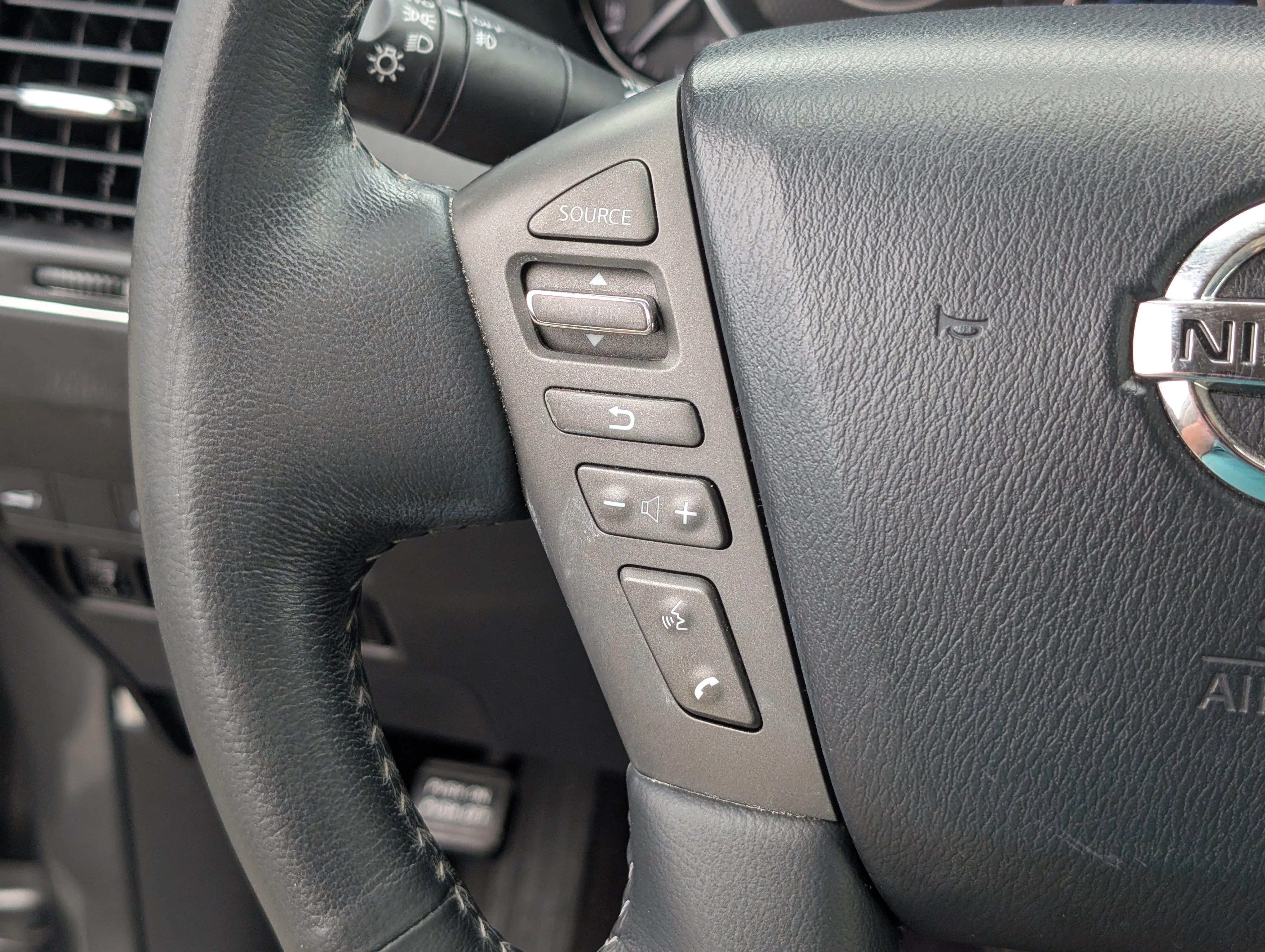 Used 2018 Gun Metallic Nissan Platinum image 21