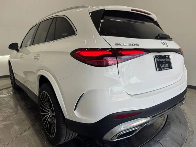 New 2027 White Mercedes-Benz GLC 300 image 9