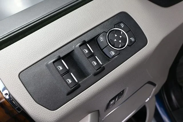 2019 Ford F-150 Lariat - Photo 22