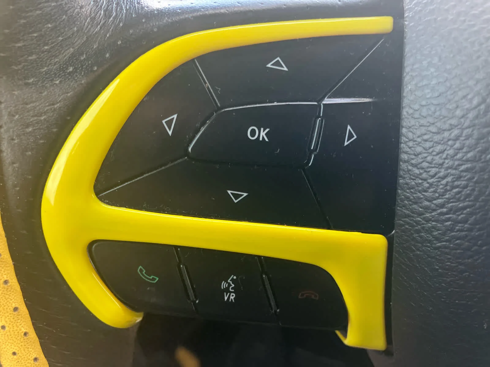 Used 2019 Pitch Black Clearcoat Dodge R/T image 16
